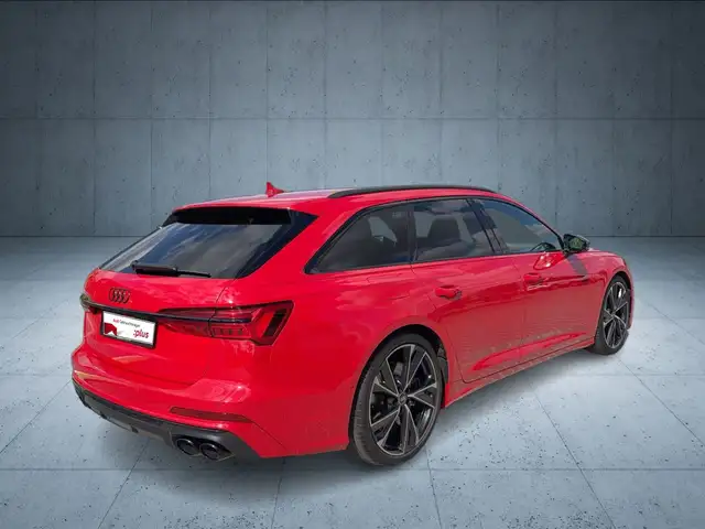 Audi S6 view 5