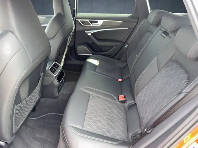 Audi S6 view 12