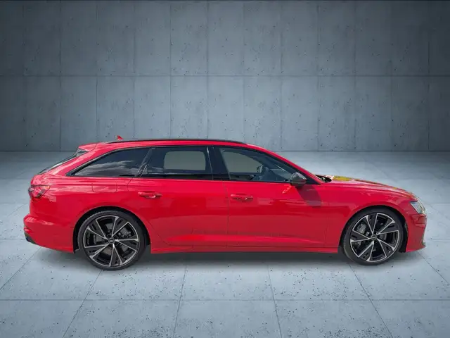 Audi S6 view 6