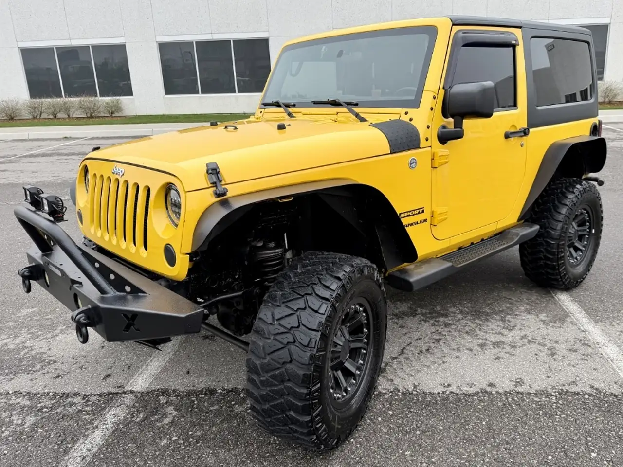 Jeep Wrangler снимка Jeep Wrangler