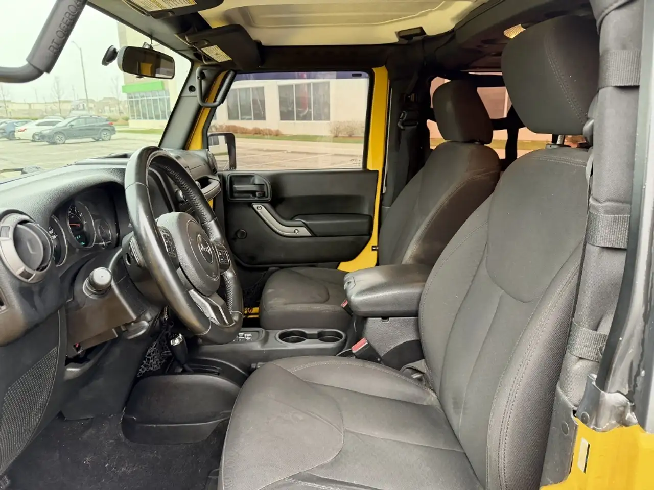 Jeep Wrangler снимка Jeep Wrangler