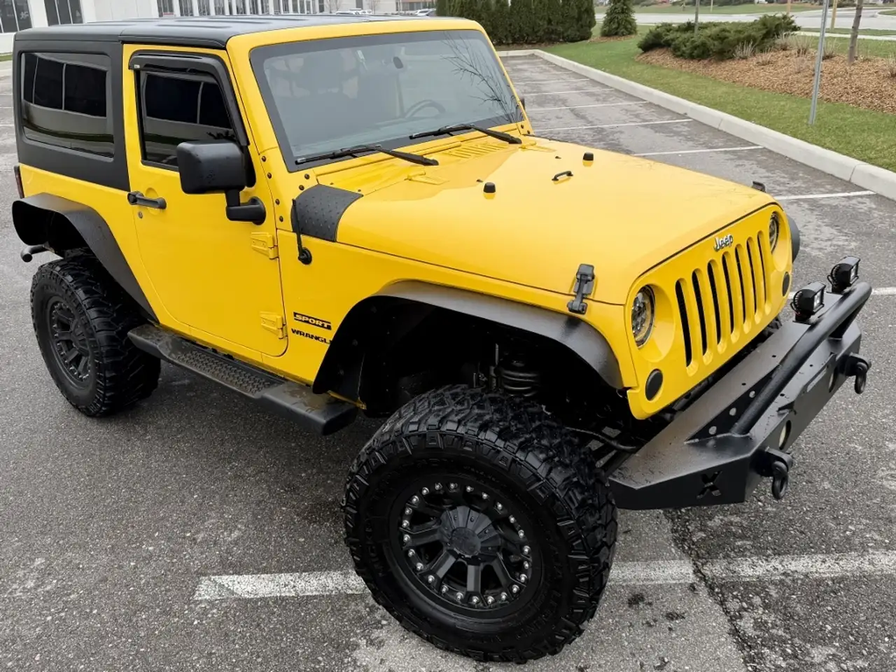 Jeep Wrangler снимка Jeep Wrangler