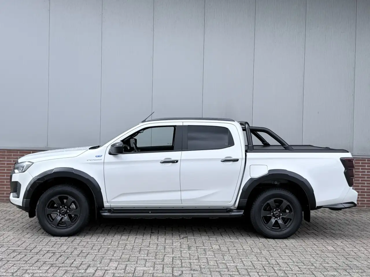Isuzu D-Max 2026 — фото 10