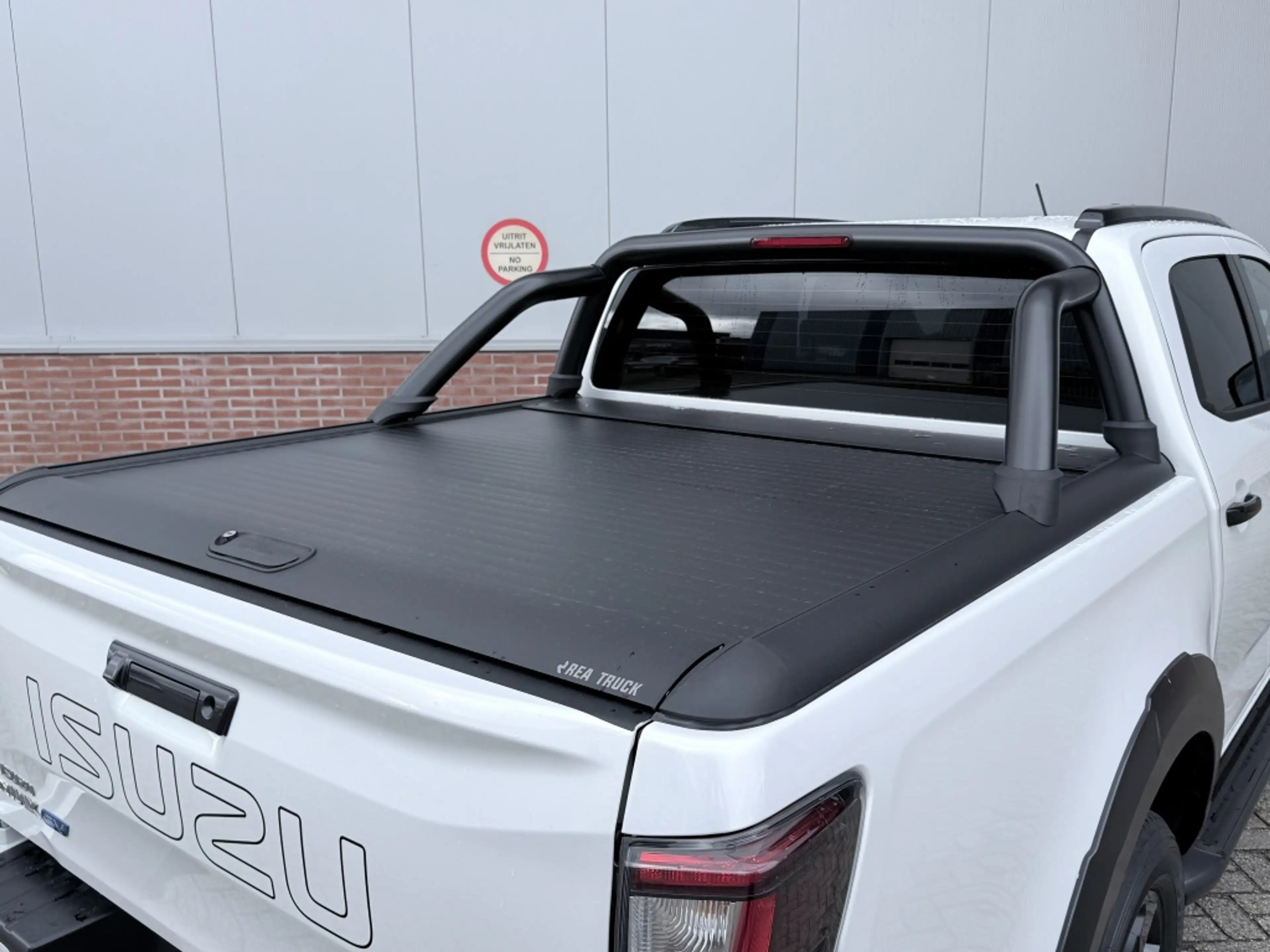 Isuzu D-Max EV V-Cross Dubbele Cabine 3500 Kg trekvermogen — photo 15