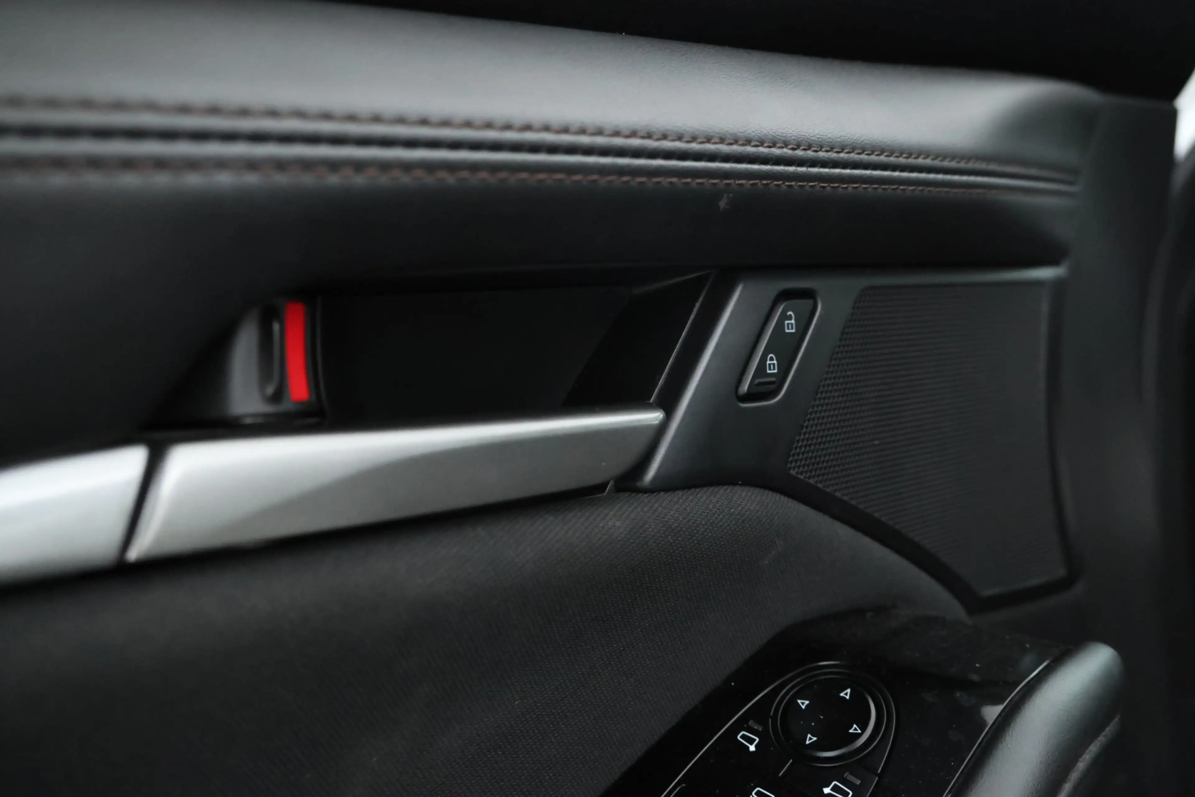 Mazda 3 2.0 e-SkyActiv-G M Hybrid 122 Head Up! Navigatie, — photo 13