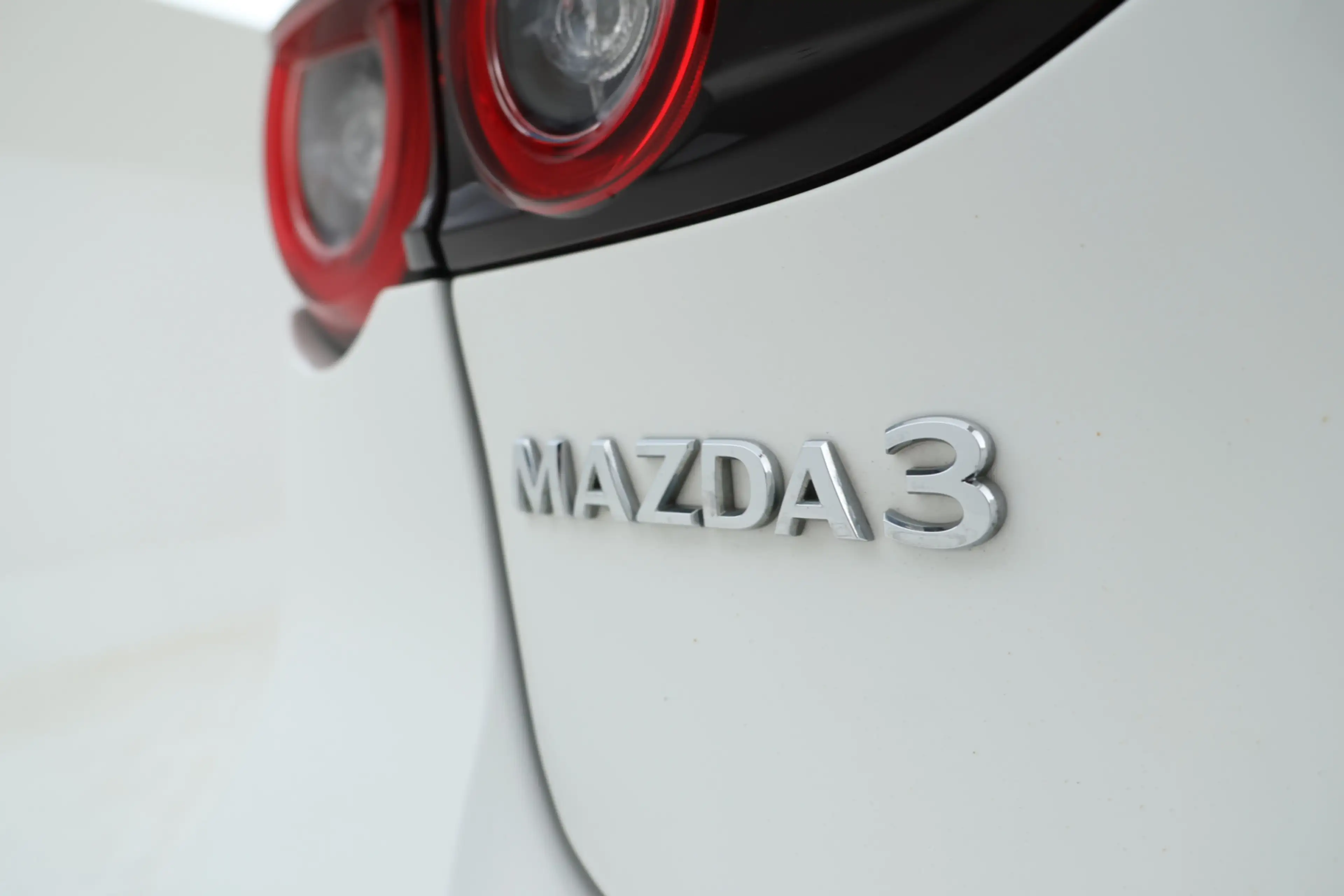 Mazda 3 2.0 e-SkyActiv-G M Hybrid 122 Head Up! Navigatie, — photo 9