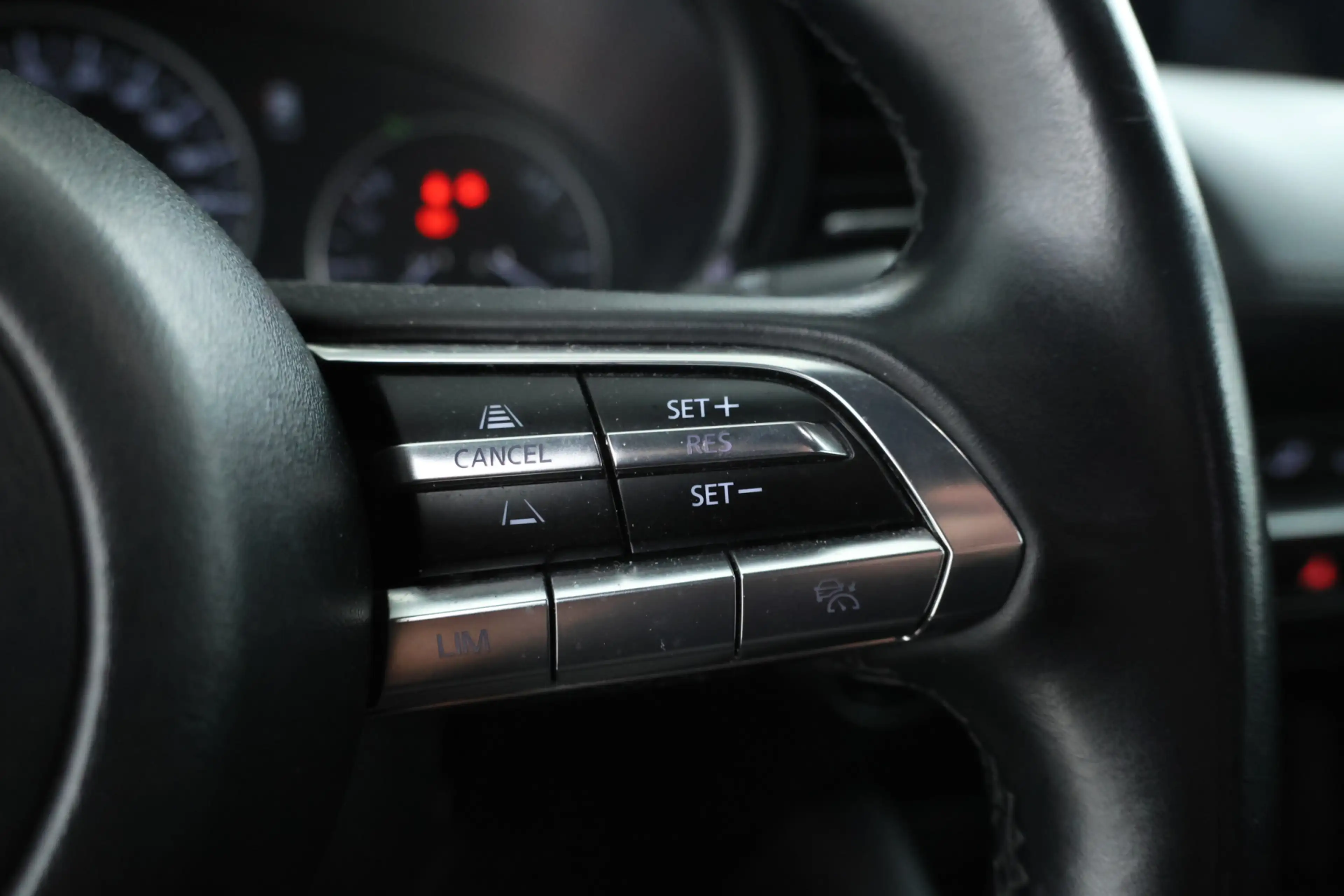 Mazda 3 2.0 e-SkyActiv-G M Hybrid 122 Head Up! Navigatie, — photo 18