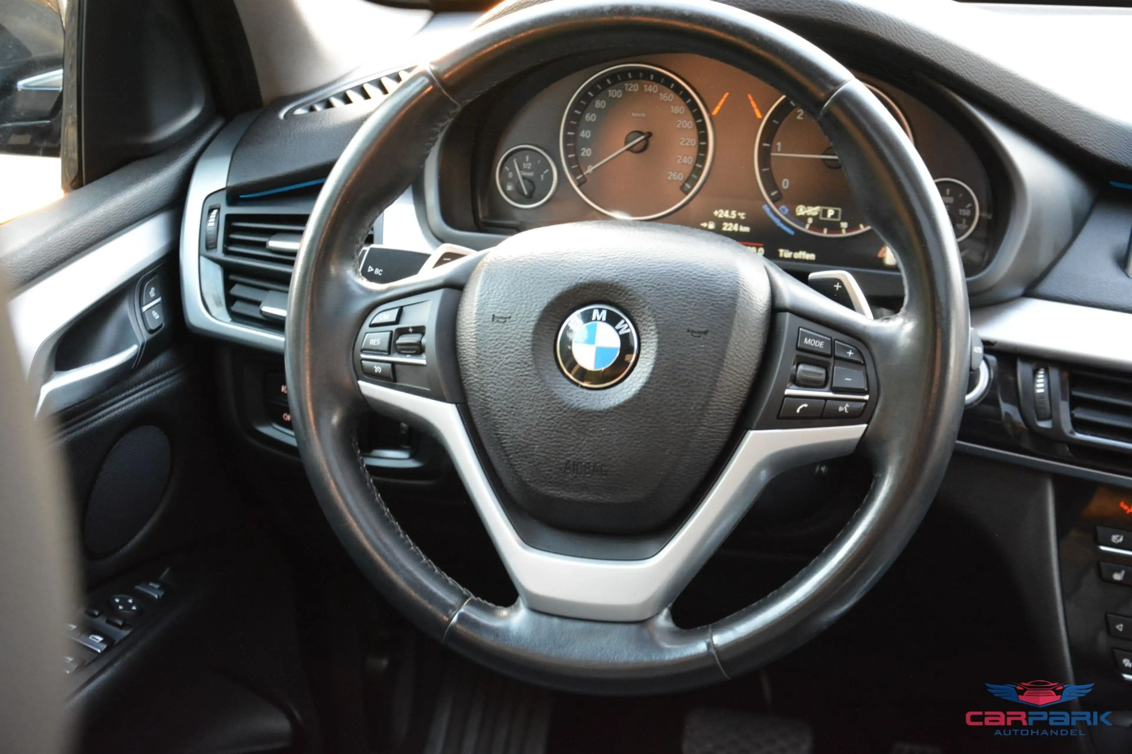 BMW X5 xDrive25d Aut.| Panorama | Shadow Line | — photo 9