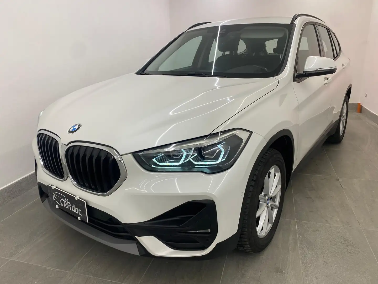 BMW X1 X1 F48 2019 sdrive18d Business Advantage auto Bianco - 1