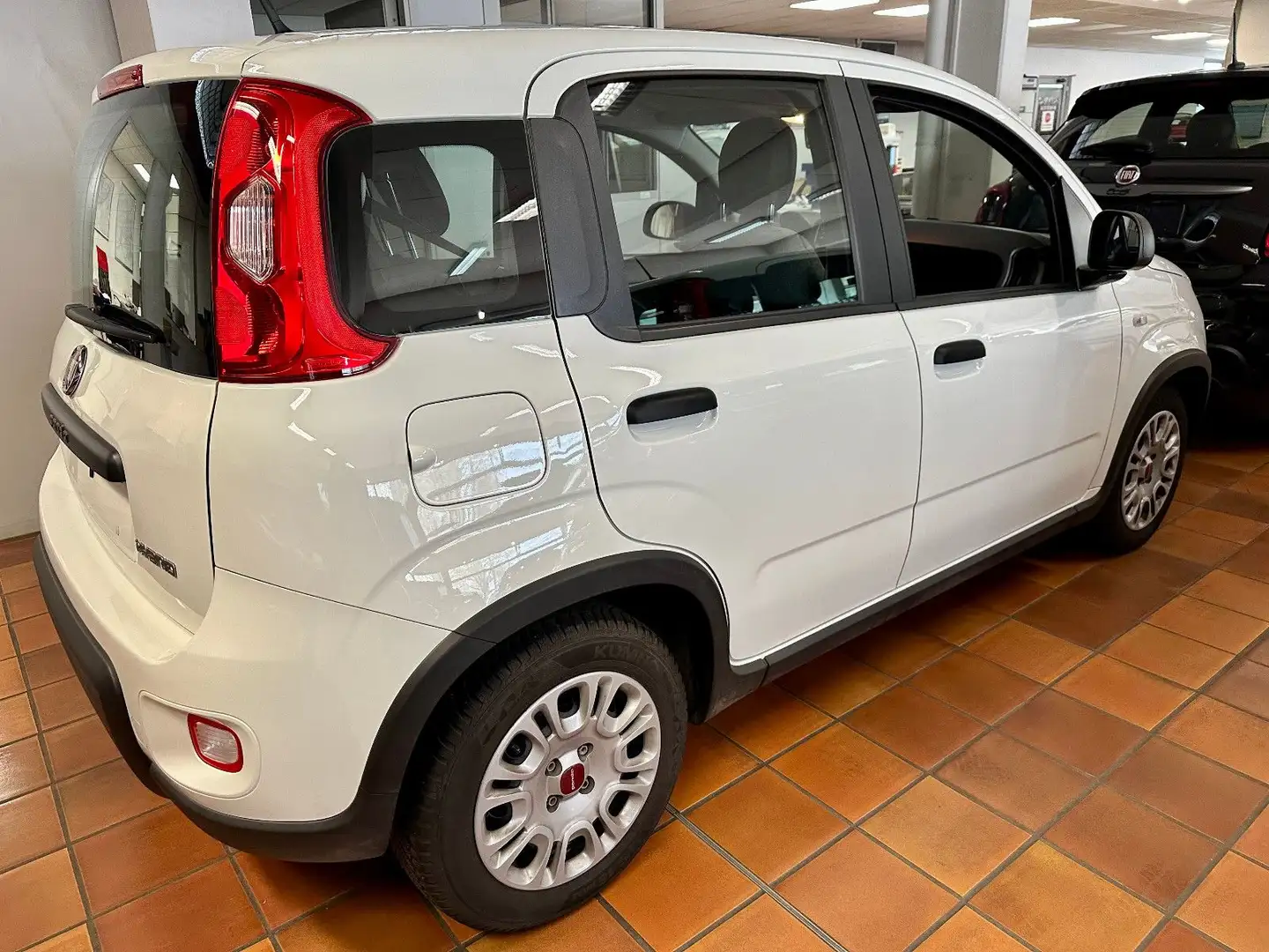 Fiat Panda Base 1.0 GSE Hybrid Weiß - 2