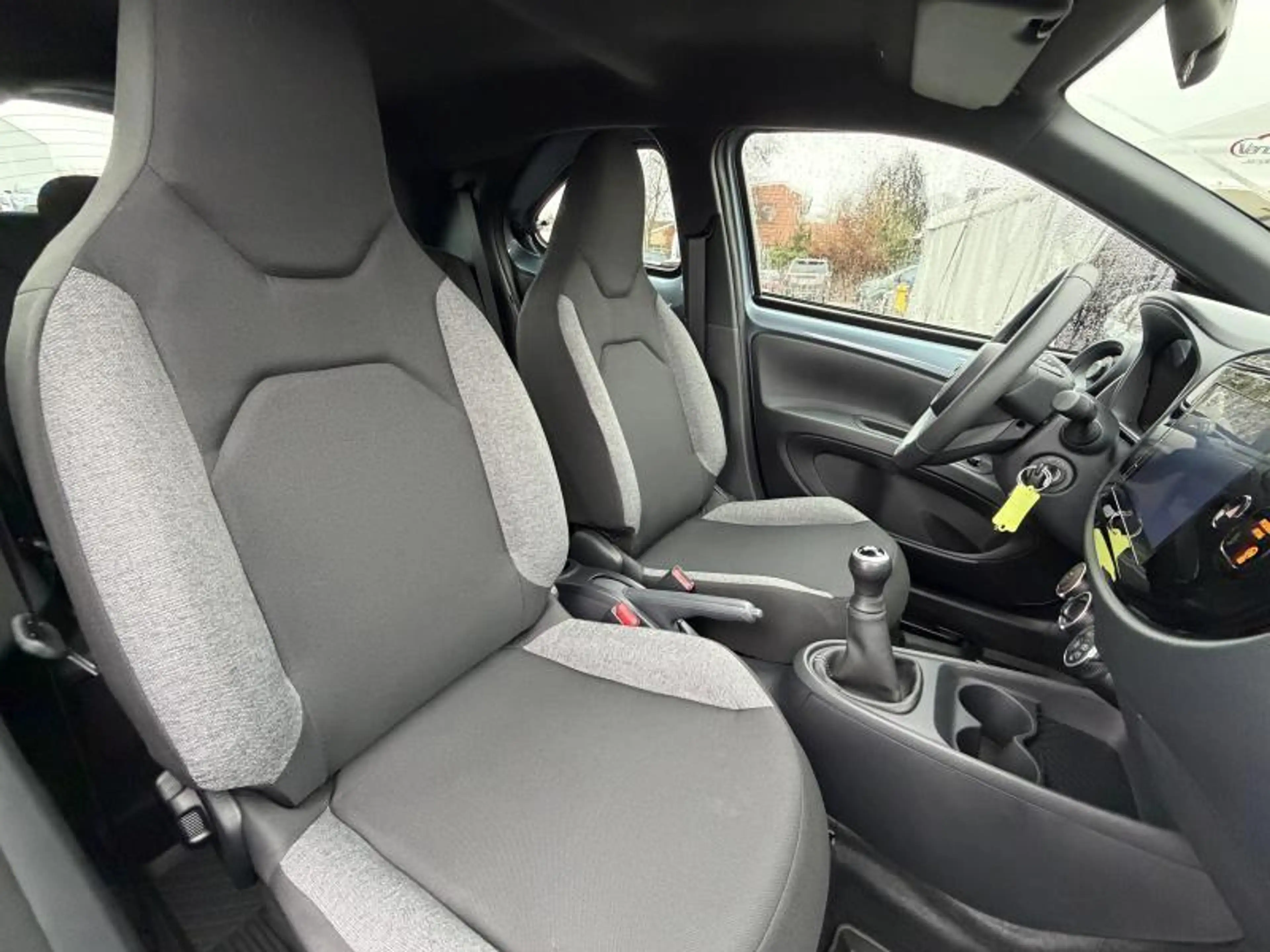 Toyota Aygo X Play — photo 11