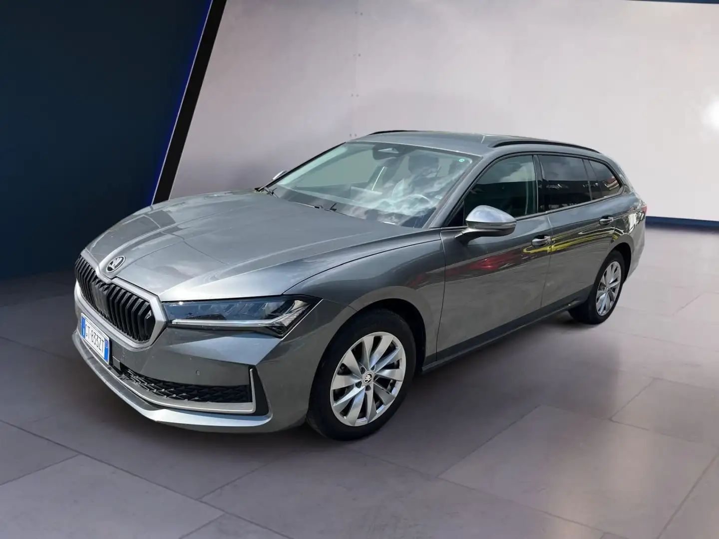 Skoda Superb wagon 2.0 tdi selection 150cv dsg Grigio - 1
