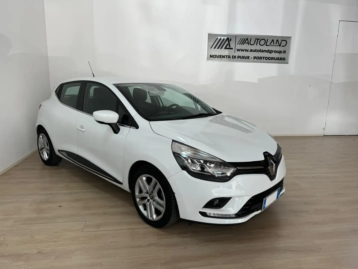 Renault Clio Clio 1.5 dci *** NEOPATENTATI*** Weiß - 1