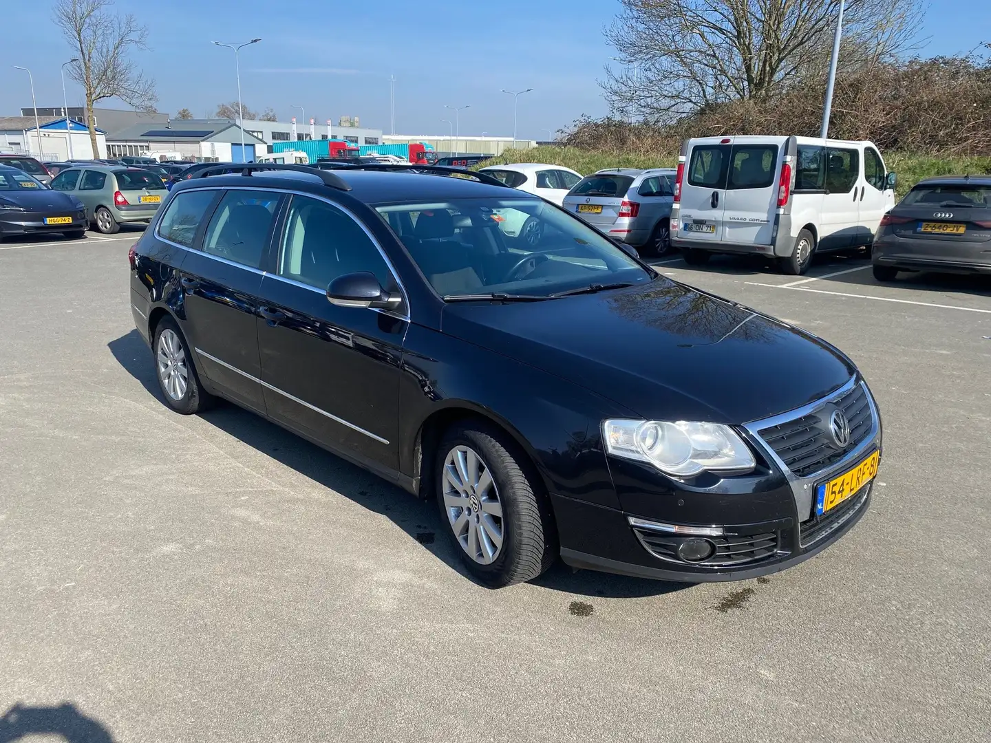 Volkswagen Passat Volkswagen Passat 1.4 TSI 90KW Variant DSG 2010 Zwart - 1