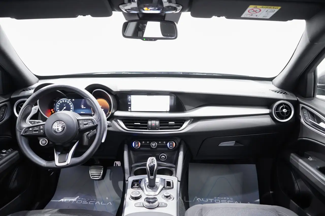 Alfa Romeo Stelvio 2024 — фото 14