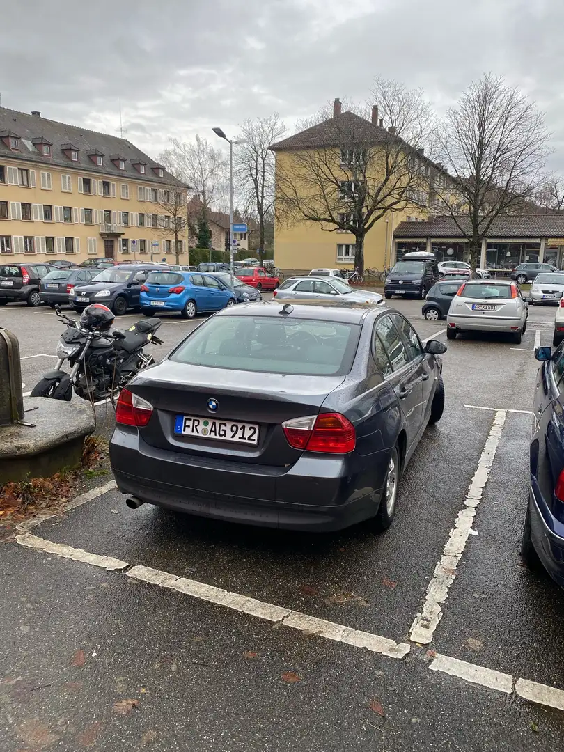 BMW 318 BMW 318I, TOP Zustand, TÜV, 8 Fach bereift! Grau - 2