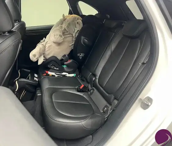 BMW 2 Series view 9