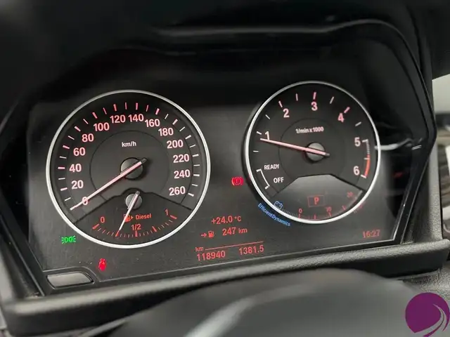 BMW 2 Series view 12