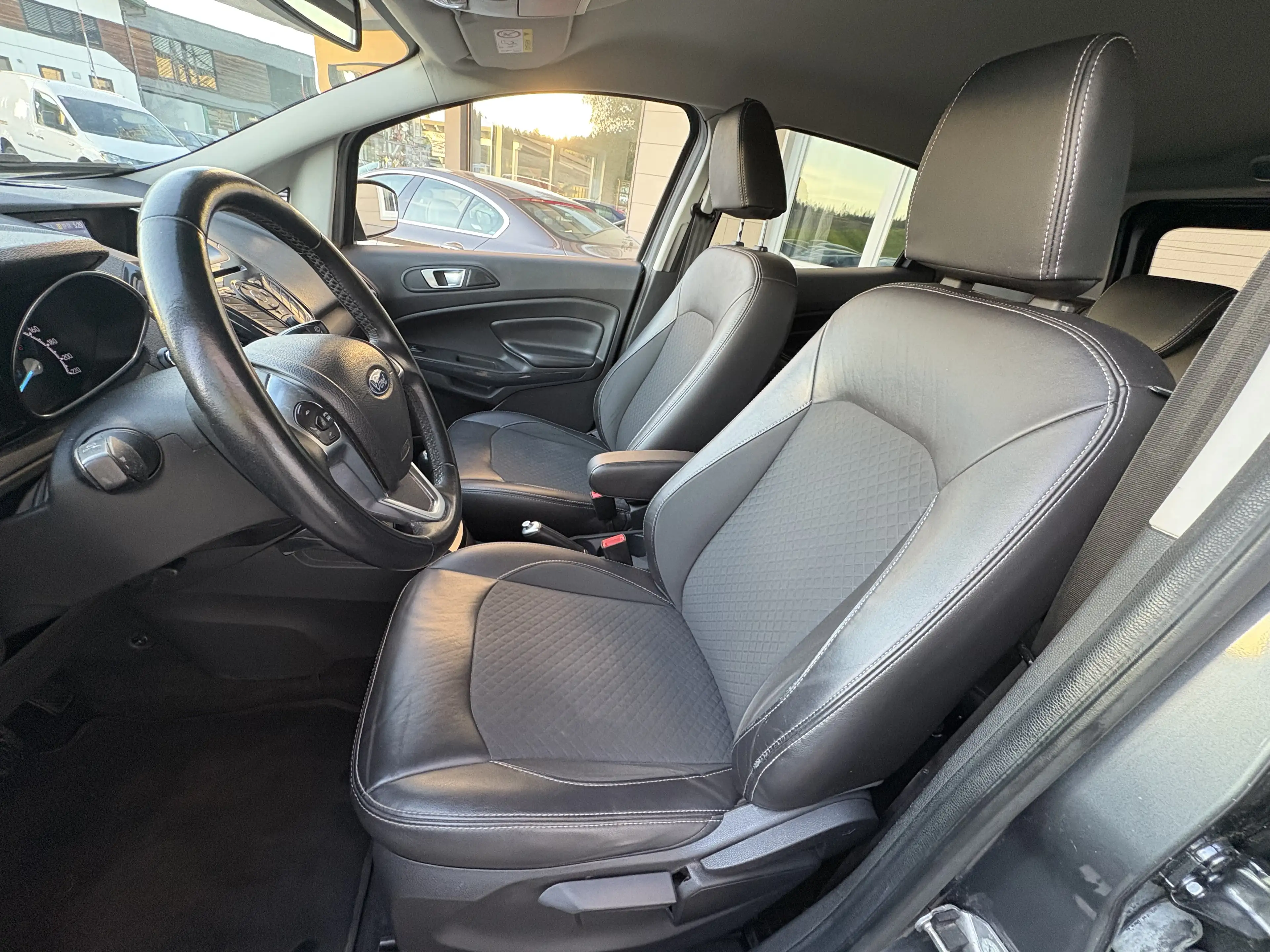 Ford EcoSport EcoSport 1,5 TDCi Titanium  1.BESITZ  WINTER-PAKET  KEYLESS — photo 8