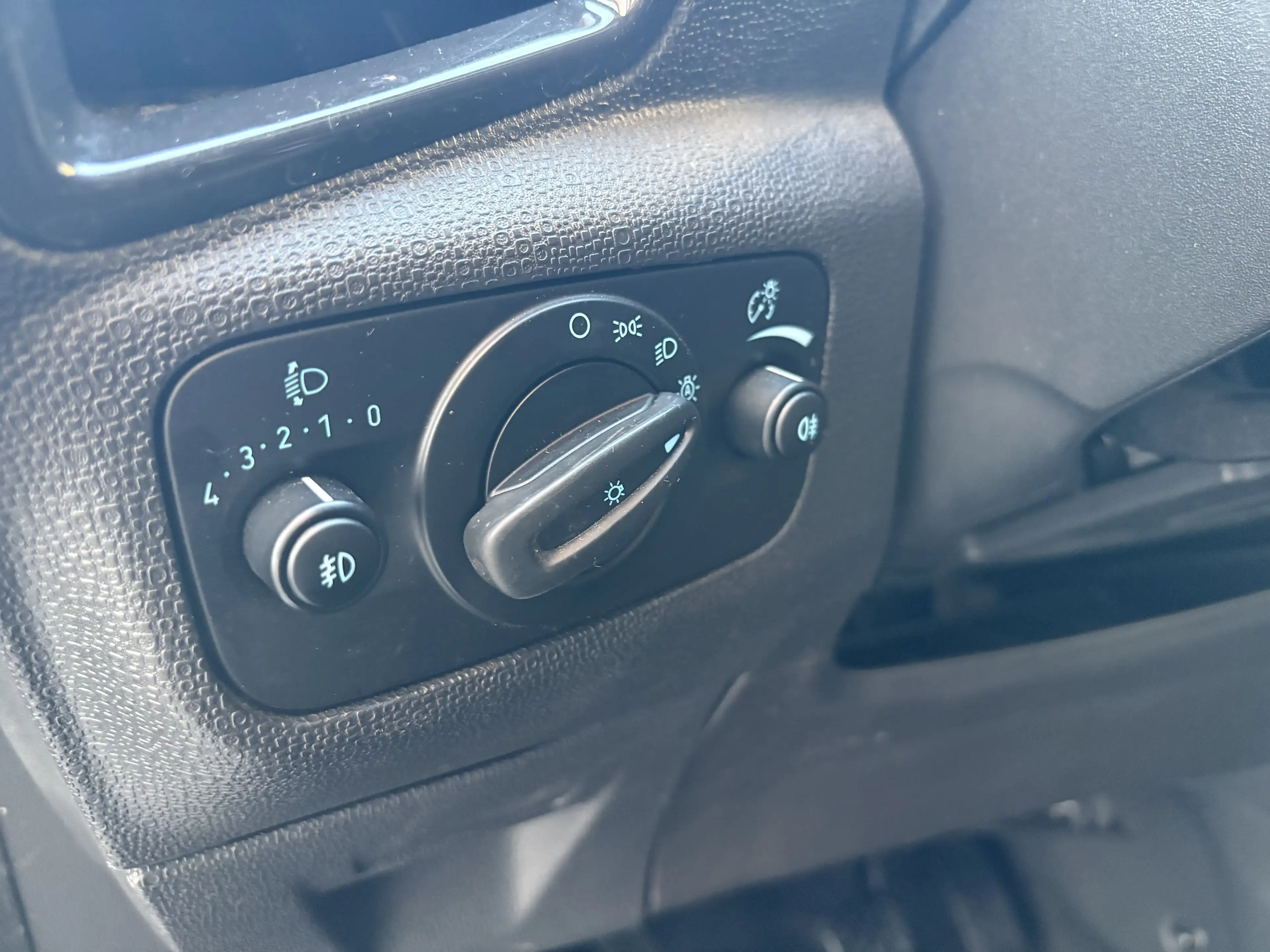 Ford EcoSport EcoSport 1,5 TDCi Titanium  1.BESITZ  WINTER-PAKET  KEYLESS — photo 11