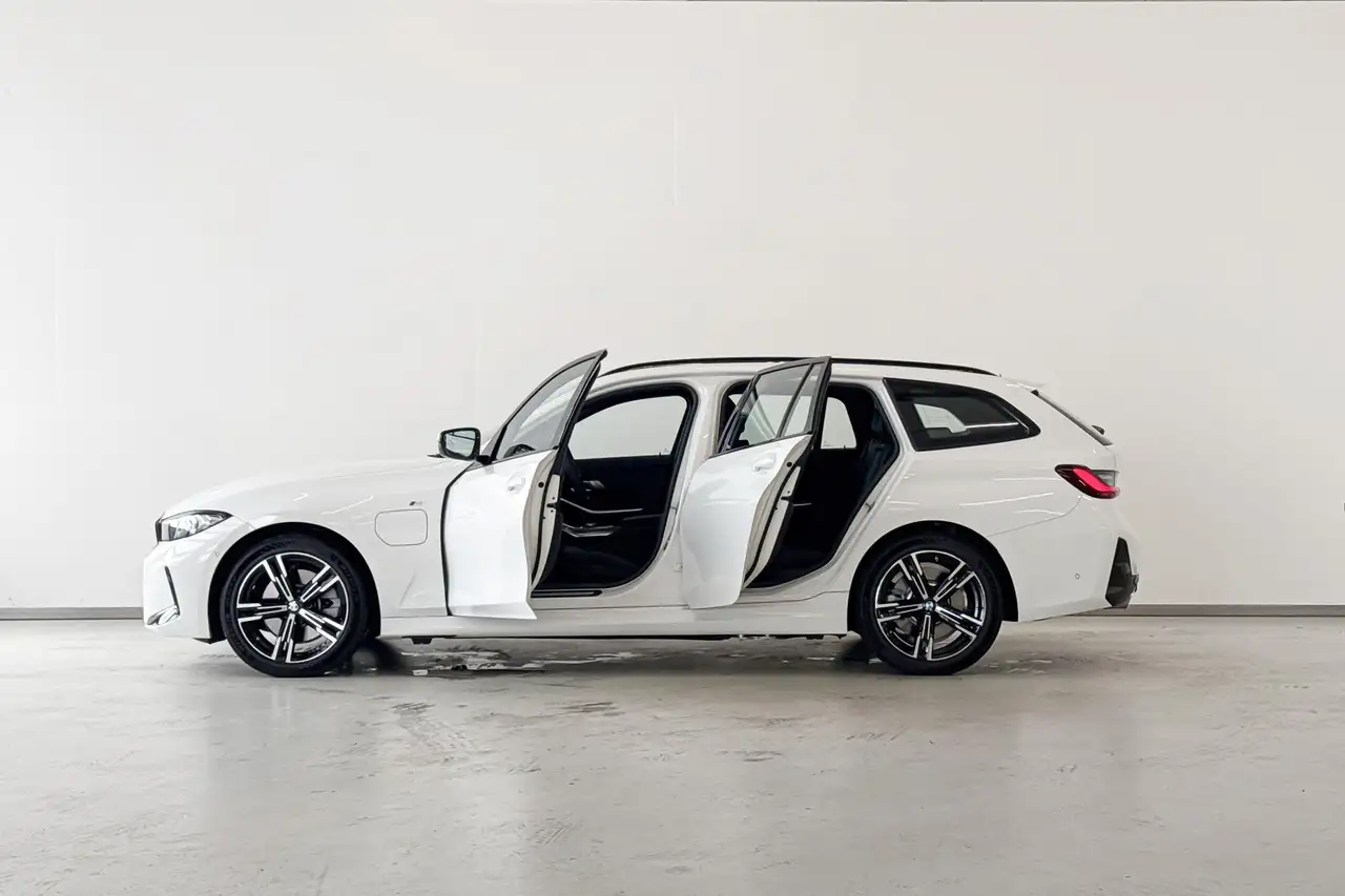BMW 3 Series 2026