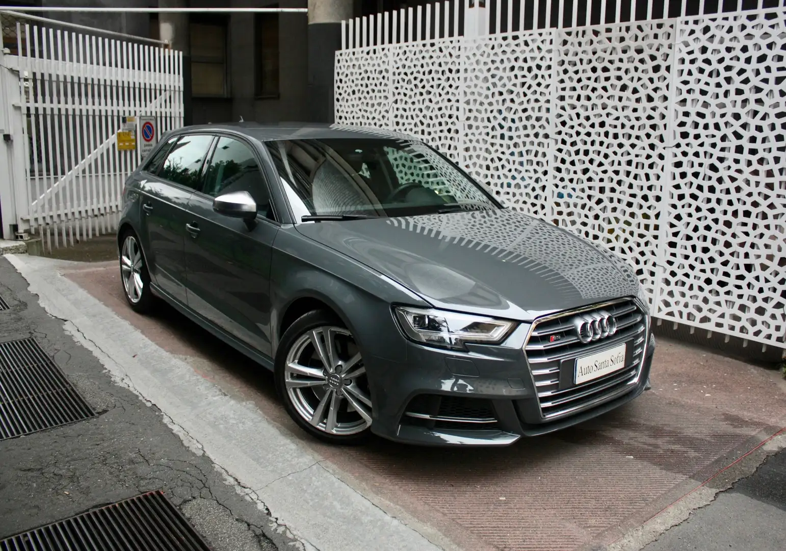 Audi S3 Sportback quattro 310cv-Cambio manuale-Italiana- Grau - 1