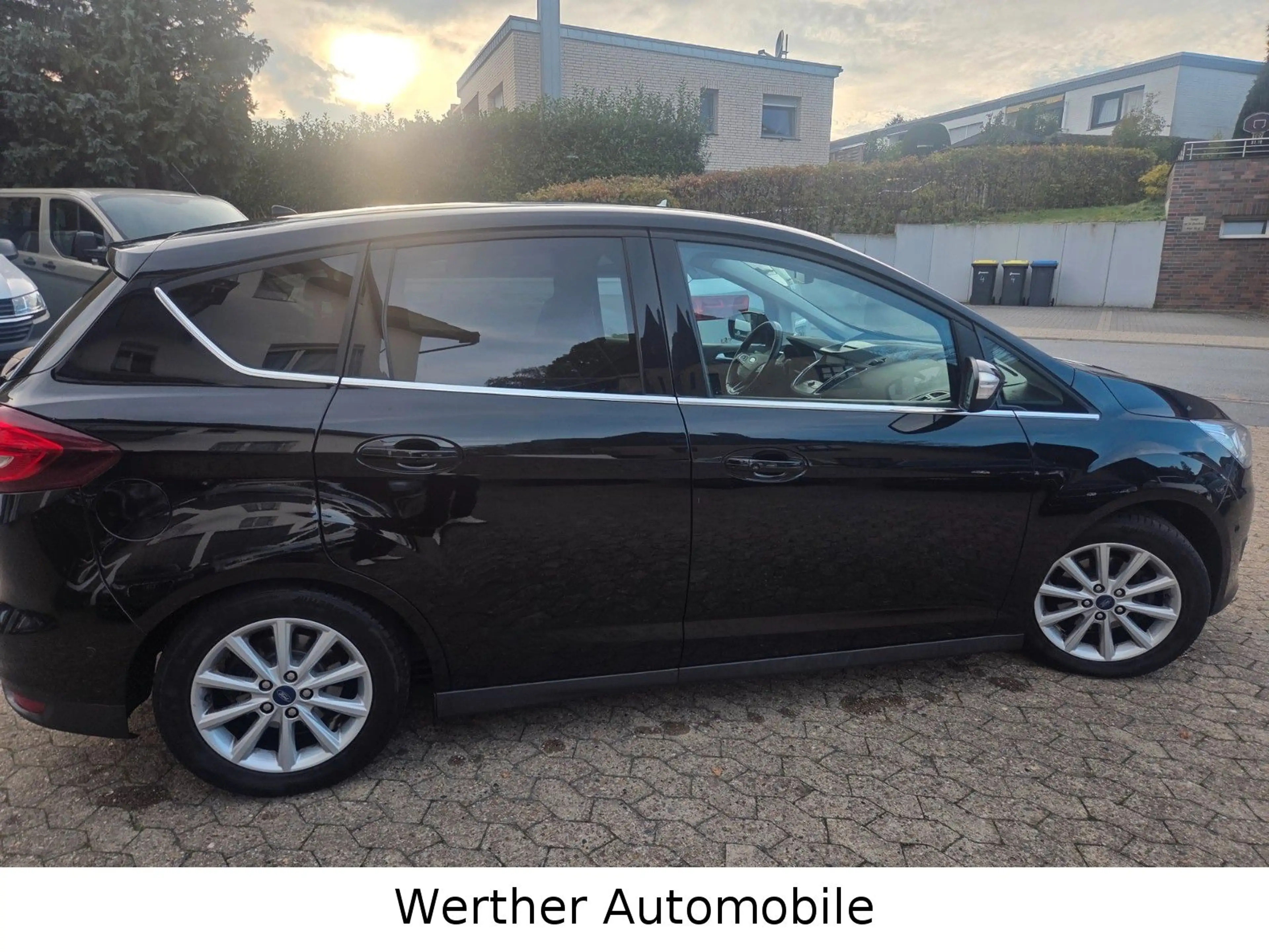 Ford C-Max C-MAX Titanium — photo 10