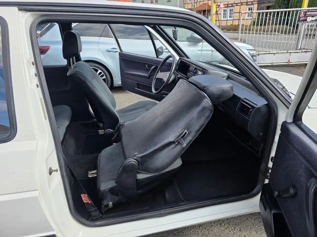 Volkswagen Golf II 19e Lim -2-türig 1,3 L 40kw TÜV Hu NEU, foto 12