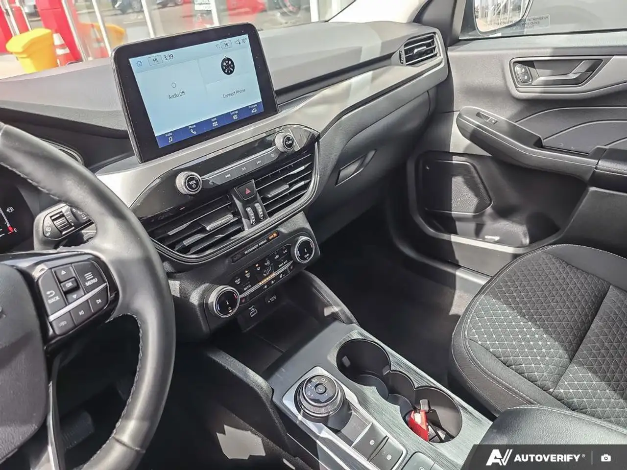 Ford Escape снимка Ford Escape