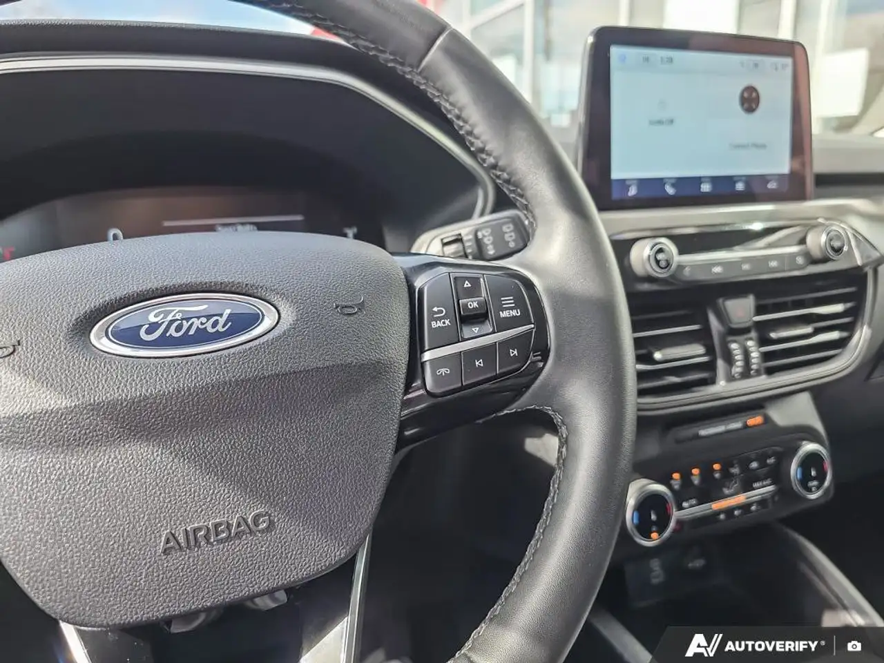 Ford Escape снимка Ford Escape