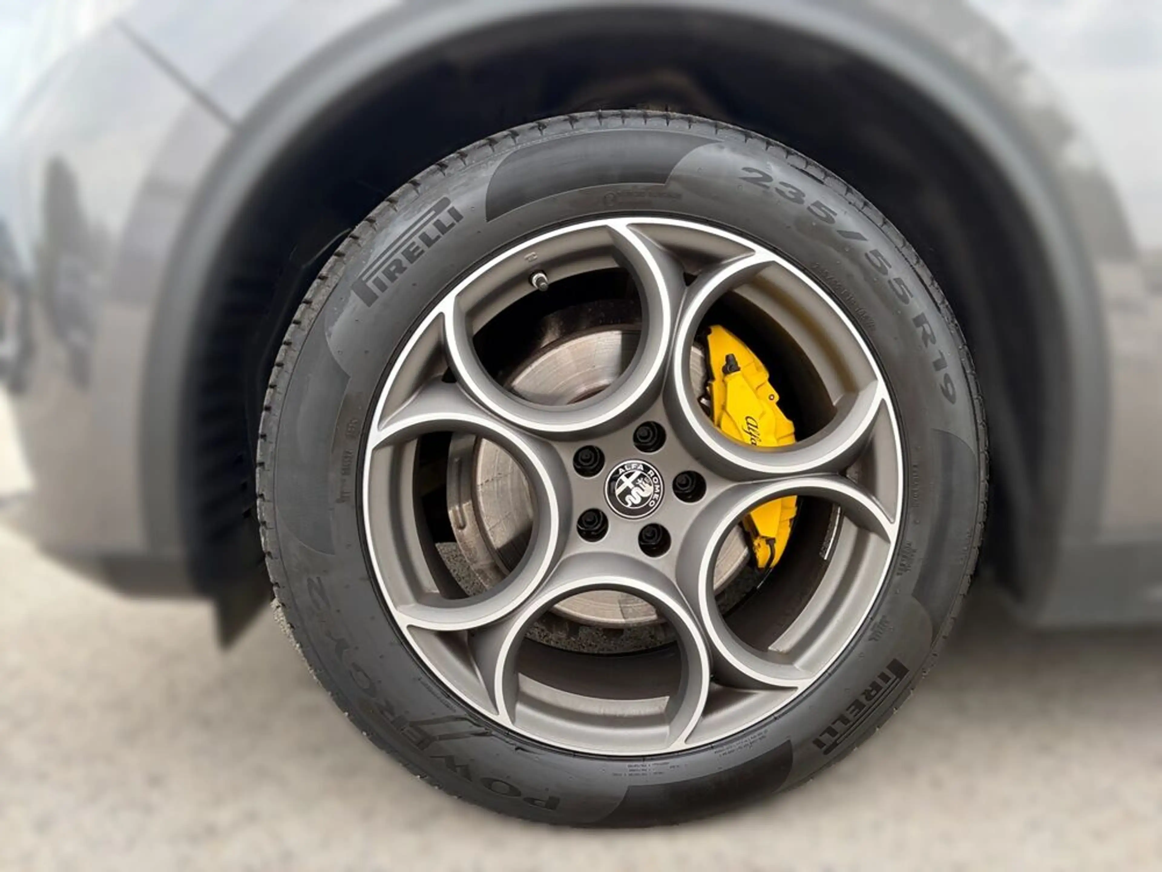 Alfa Romeo Stelvio 2,2 16V 190 Q4 Sprint — photo 4