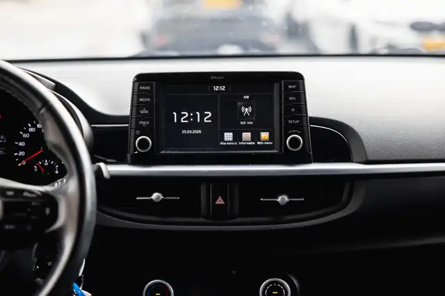 Kia Picanto view 16