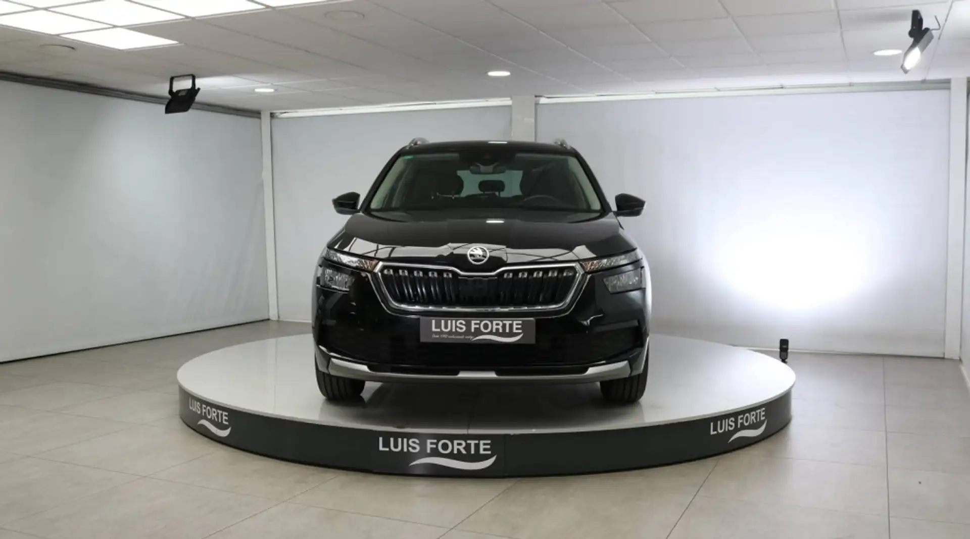 Skoda Kamiq 1.0 TSI Style 81kW Negro - 2