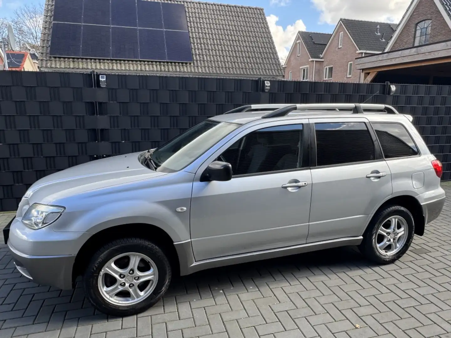 Mitsubishi Outlander Sport 2.0 Invite+| HOGE INSTAP| AIRCO| TREKHAAK| N Gris - 2
