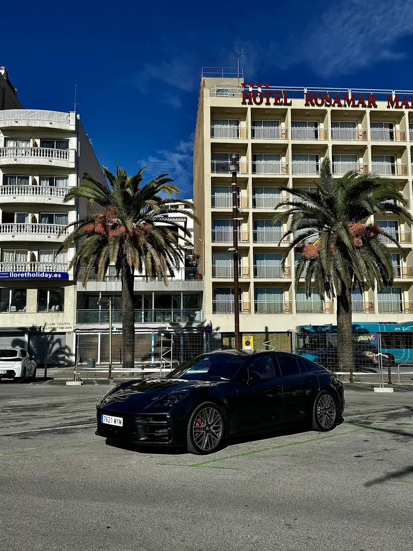Porsche Panamera 4S E-Hybrid - 1