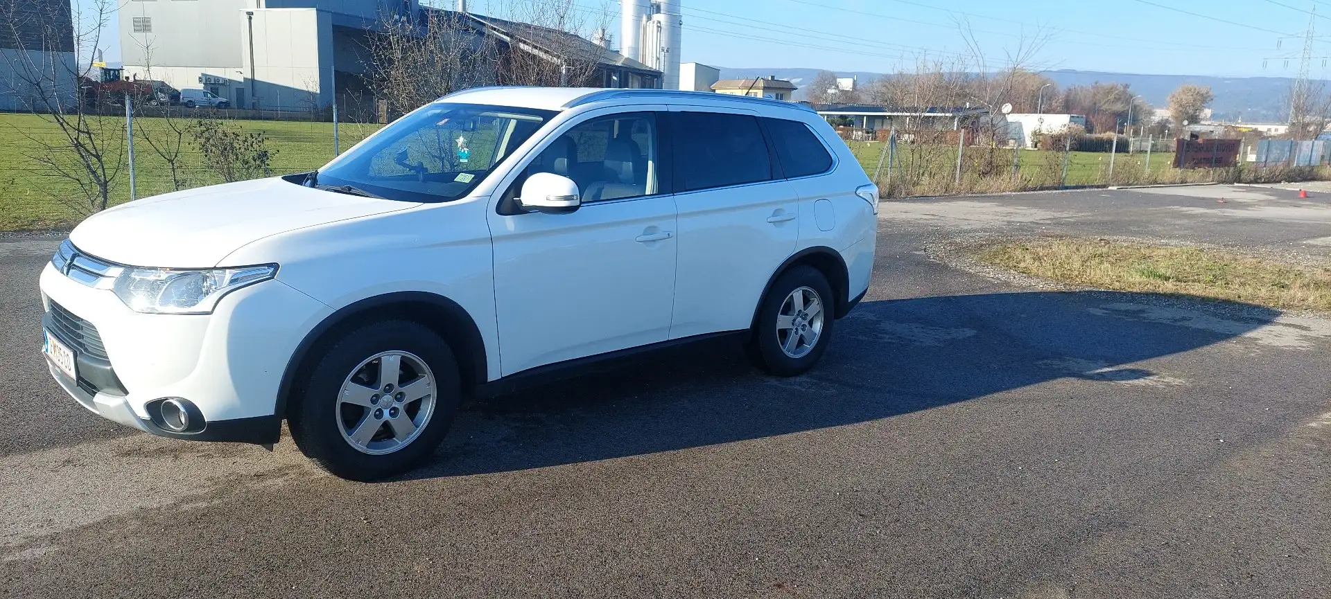 Mitsubishi Outlander 2,2 DI-D AS&G Intense - 2