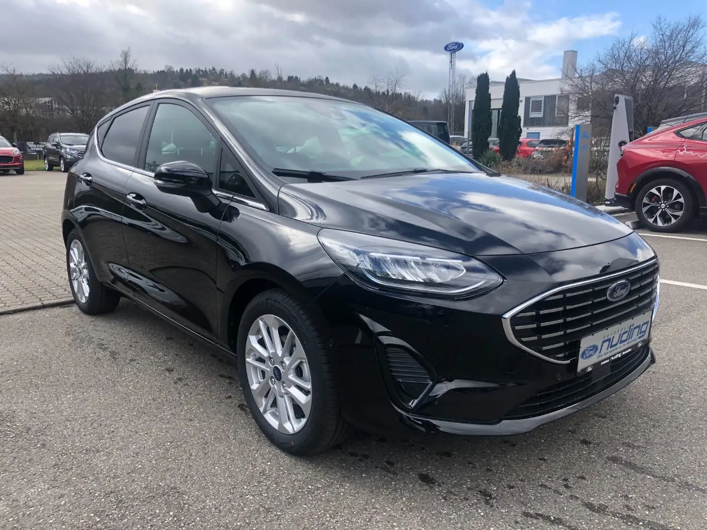 Ford Fiesta 1.0 EcoBoost Aut. Titanium X Navi/RFK/ACC Schwarz - 2
