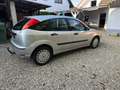 Ford Focus Focus Fließheck  5-Türer 1.8 Futura Grau - thumbnail 2