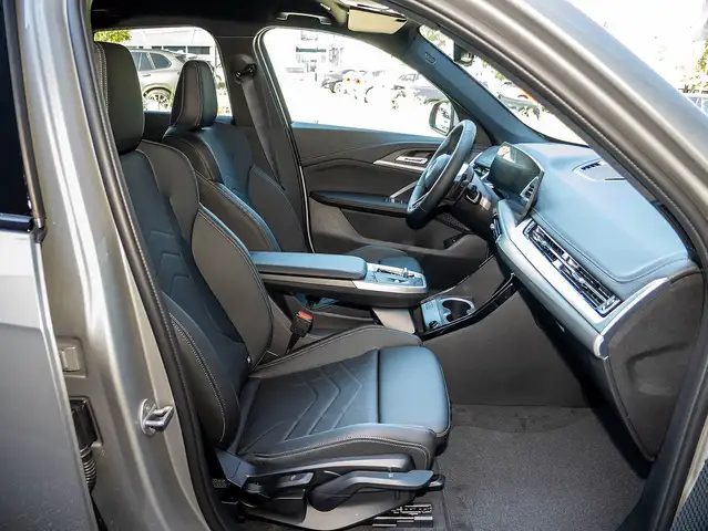BMW X1 view 4