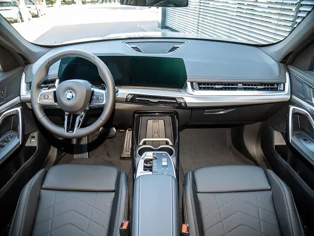 BMW X1 view 5