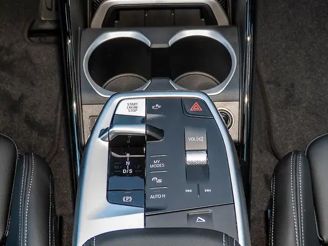 BMW X1 view 8