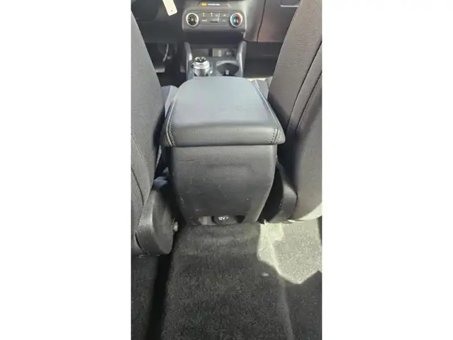 Ford Focus view 27