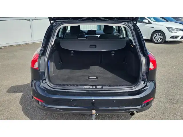 Ford Focus view 23