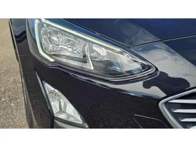 Ford Focus view 18