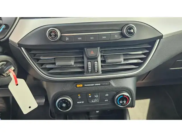 Ford Focus view 10