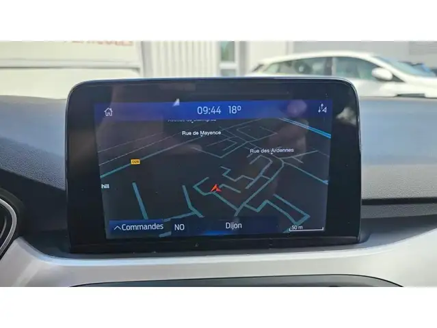 Ford Focus view 11