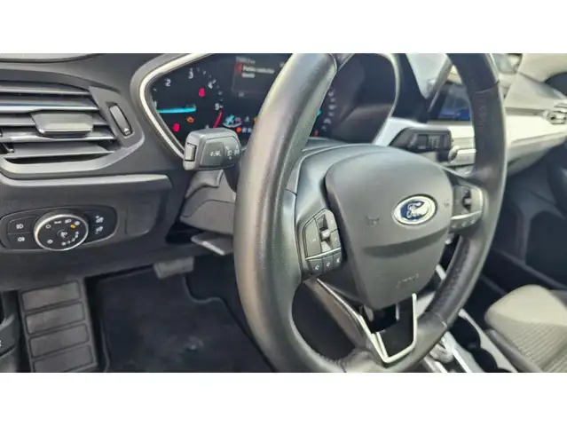 Ford Focus view 6