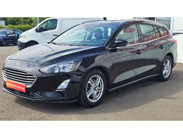 Ford Focus view 2