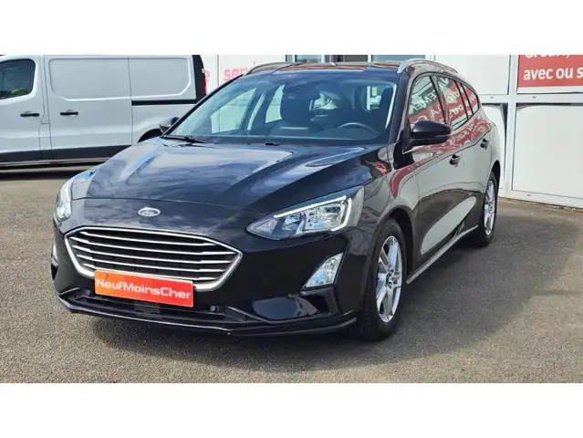 Ford Focus view 20