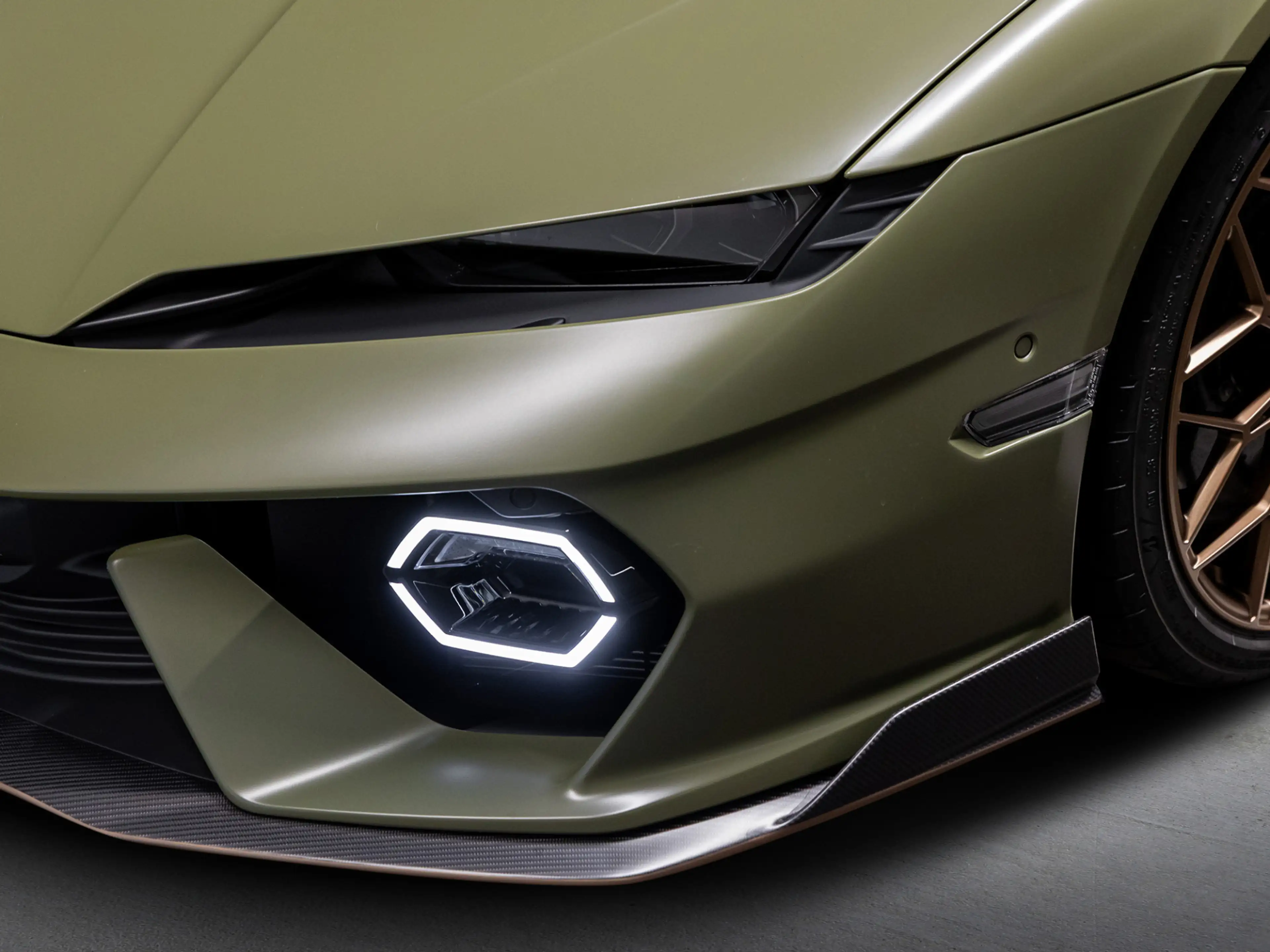Lamborghini Temerario | Alleggerita | Sonus Faber | Nose lift — photo 14
